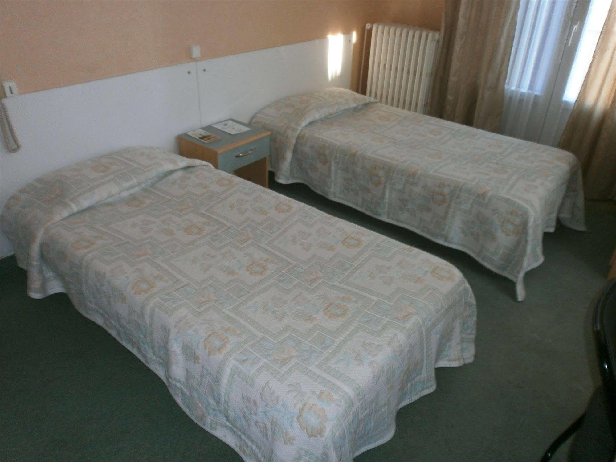 Hotel La Belle Etoile Saint-Nazaire  Eksteriør bilde